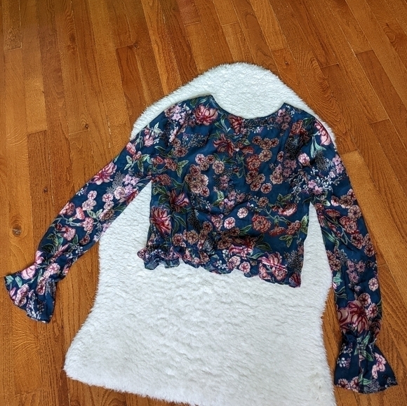 𝅺for LOVE AND LEMONS flora button back blouse floral burnout sheer blue xs - Picture 4 of 13